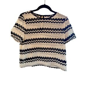 Evereve Leni Womens Black White Crochet Zig Zag Stripe Short Sleeve Top M